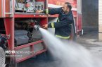 توزیع ماشین‌ و تجهیزات آتش‌نشانی همزمان با روز
آتش‌نشان