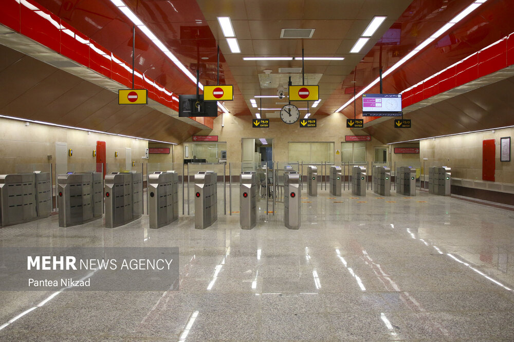 افتتاح ۵ ایستگاه مترو در تهران/ ترافیک امسال کاهش
می‌یابد؟