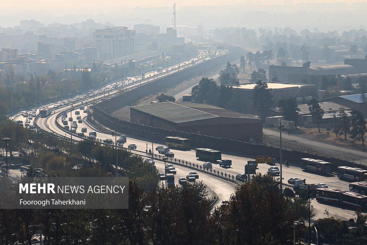 آخرین شاخص کیفیت هوا در تهران/ ذرات معلق همچنان در حال
جولان
