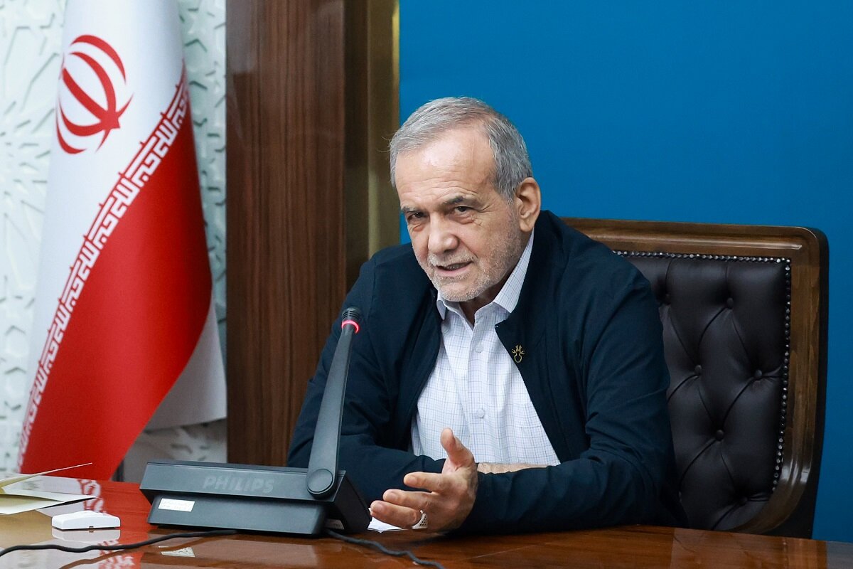 بازدید پزشکیان، زاکانی و معتمدیان از وضعیت اسکان خانواده‌های جنگ زده