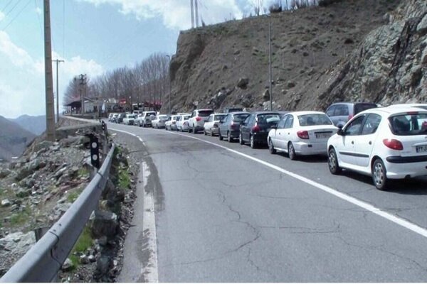 جاده چالوس به سمت مرزن آباد از امشب یک‌طرفه می‌شود