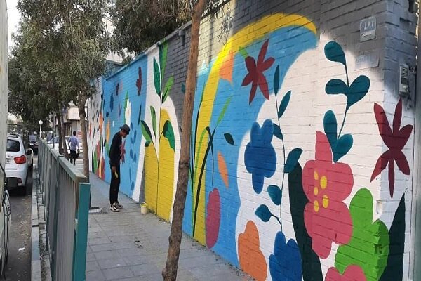 اجرای طرح دیوارنگاره مدارس در آستانه بازگشایی مدرسه‌ها