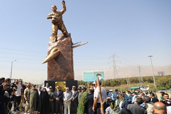 مراسم رونمایی از تندیس سرلشکر خلبان شهید عباس بابایی