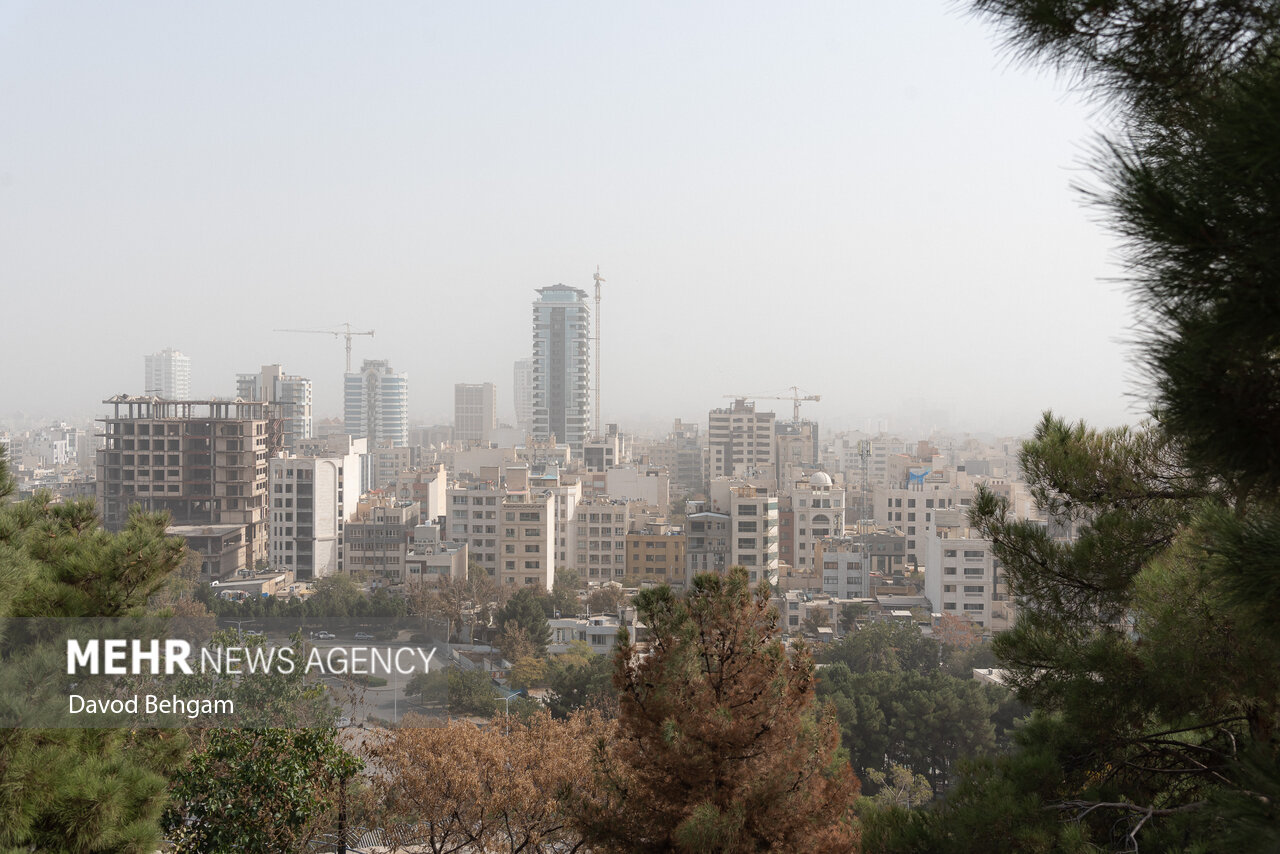 کیفیت هوای تهران قابل قبول و در مرز آلودگی است