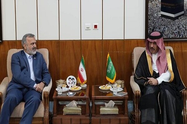 دیدار رئیس سازمان حج و زیارت و سفیر عربستان در ایران