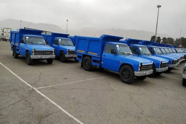 ۱۰۰۰ دستگاه نیسان به شهرداری‌ها و دهیاری‌های کشور واگذار شد