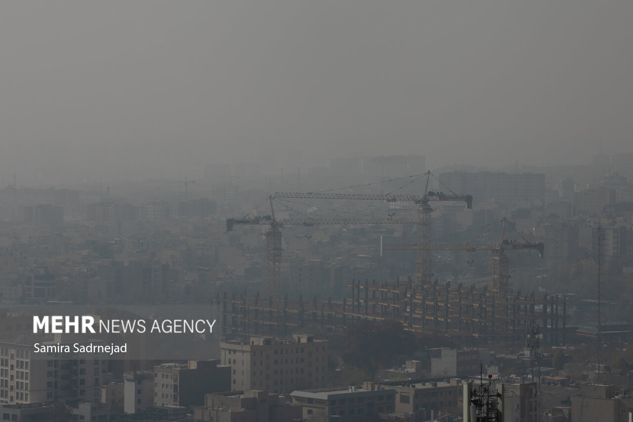 هوای بهارستان در آستانه «بسیار ناسالم»؛ نفس‌ها به شماره افتاد
