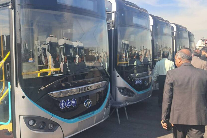 ورود نسل تازه اتوبوسهای دو کابین به پایتخت