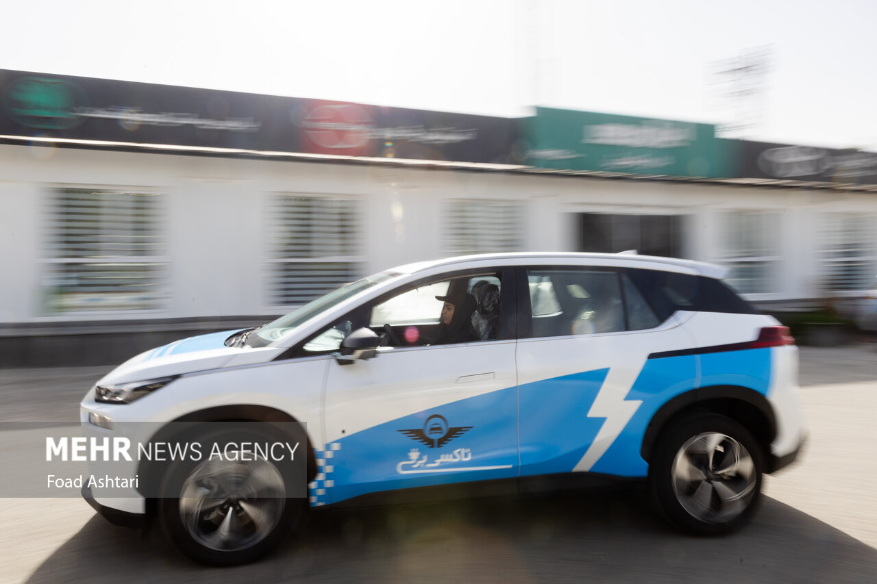 آغاز فرآیند نوسازی ناوگان تاکسیرانی بدون آورده نقدی توسط متقاضیان