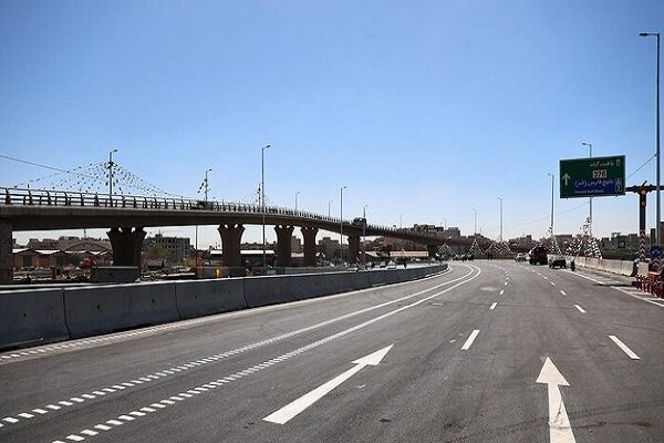 همه دکلهای شهر تهران تا تابستان شناسایی و تابلودار میشوند