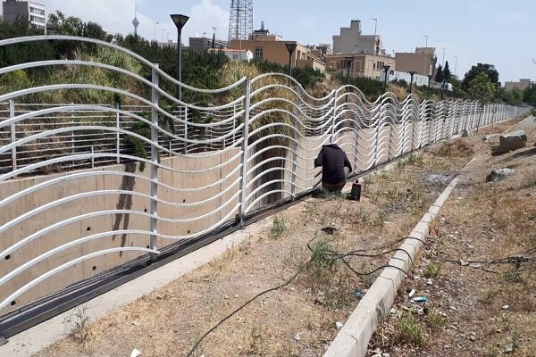 کانال آب محله صادقیه رفع خطر شد