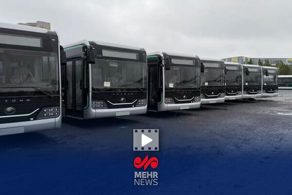 خروج اتوبوس‌های دوکابین ۱۸ متری از اسکلۀ شهید رجایی