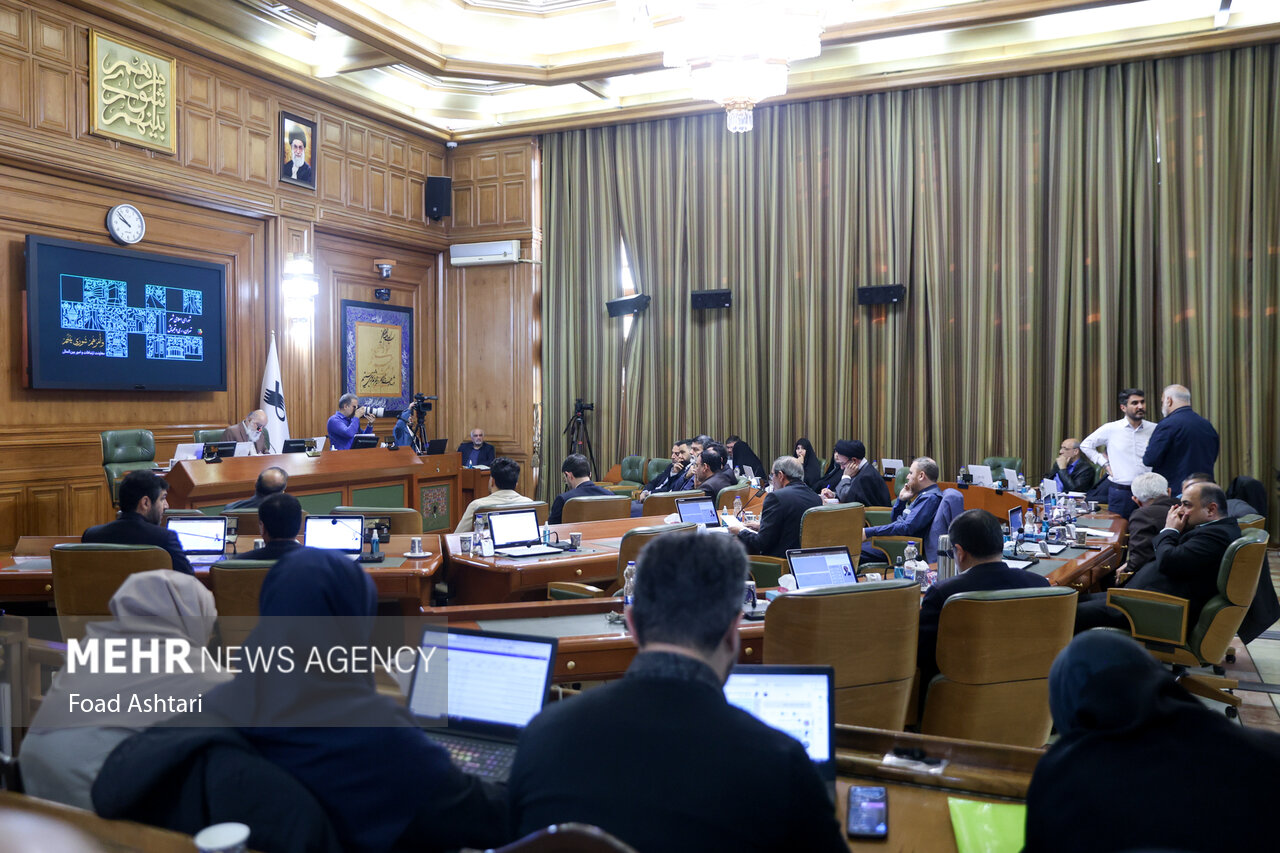 شورای شهر حسابرس منتخب خودش را قبول ندارد؛ صحن علنی و یک تناقض تاریخی