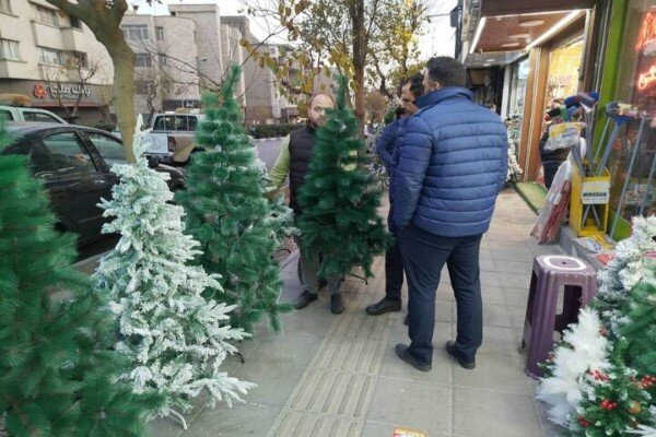 طرح مستمر ساماندهی بساط گستران از میدان ولیعصر(عج)تا مترو جهاد